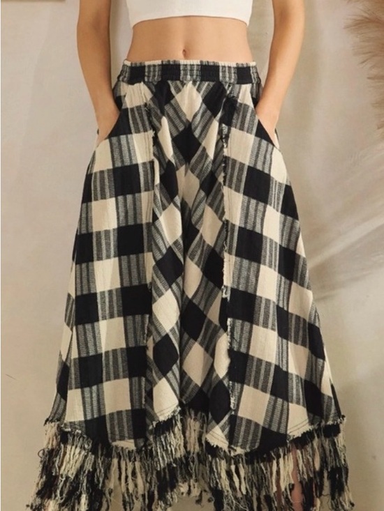 Oli & Hali Dresses & Skirts - Oli & Hali Black and Cream Plaid Fringe wide-leg culotte pants!